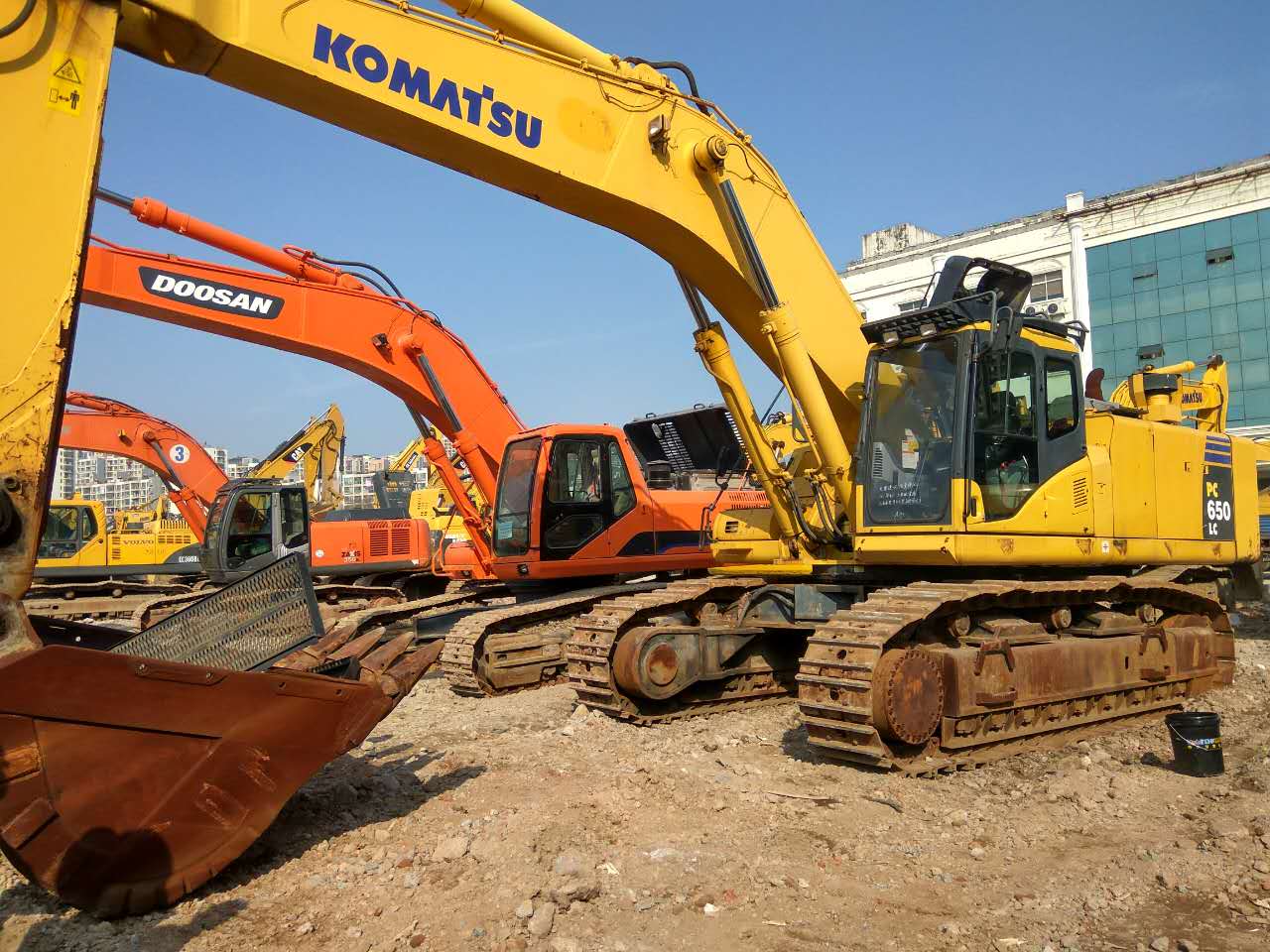 日本舊挖掘機(jī)進(jìn)口清關(guān)流程