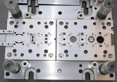 推薦一家模具進(jìn)口報(bào)關(guān)代理公司指導(dǎo)您進(jìn)口模具