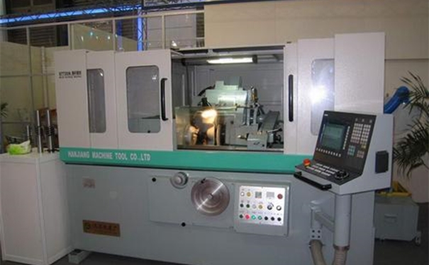 讓進口商省心的機械進口報關行 機械進口報關行